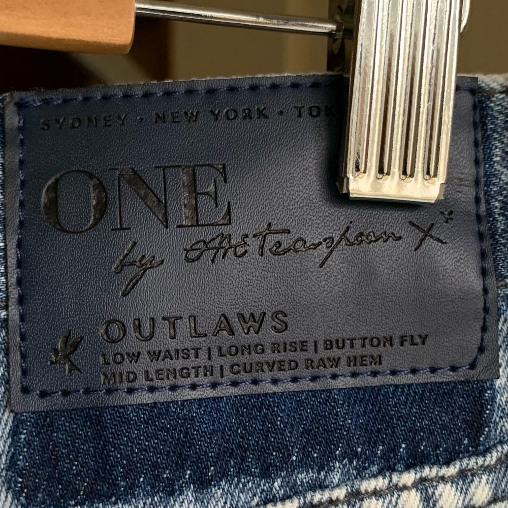 One Teaspoon Outlaws Jean Shorts 28 NWT - Picture 6 of 9